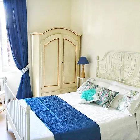Azzurra Apartment
