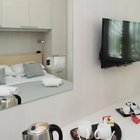 Andenis Luxury House