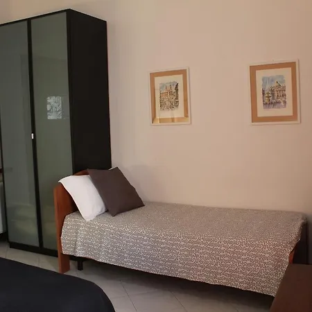 Suites Holiday Rooms Affittacamere Roma