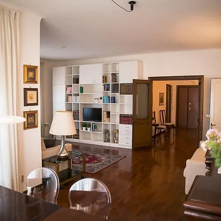 Apartment Plumbird Boutique & Rom