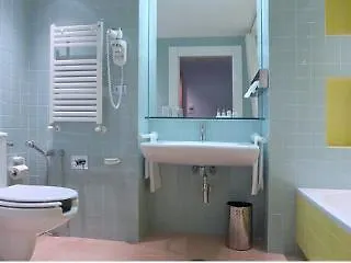 Albani 4*
