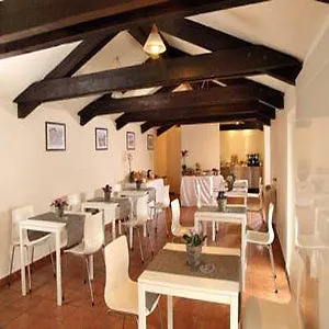 Hearth Hotel Rome