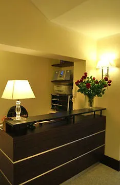 Otel The 3*