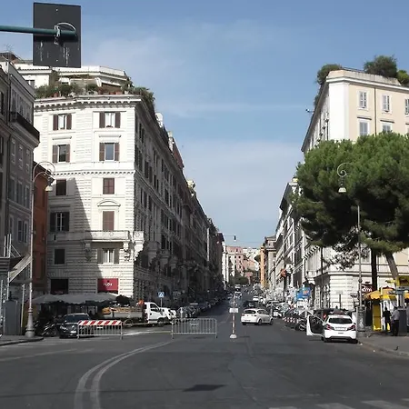 Anne & Mary 3* Rome