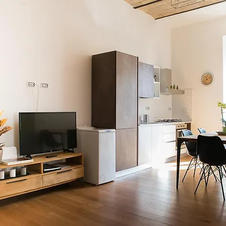 Domus Claudi Colosseum Apartment Rome