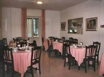 Hotel Athena 3*