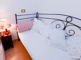 Ave Bed & Breakfast Rom
