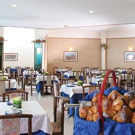 Hotel Giotto 3*