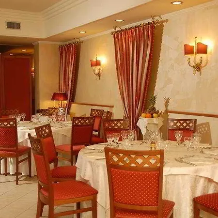 Clelia Palace 3*