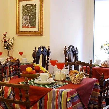 Picasso Hotel *