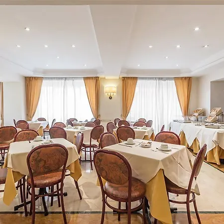 Отель Raeli Siracusa Рим