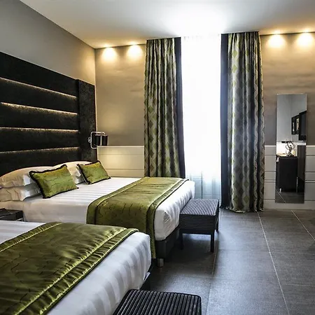The Glam Roma