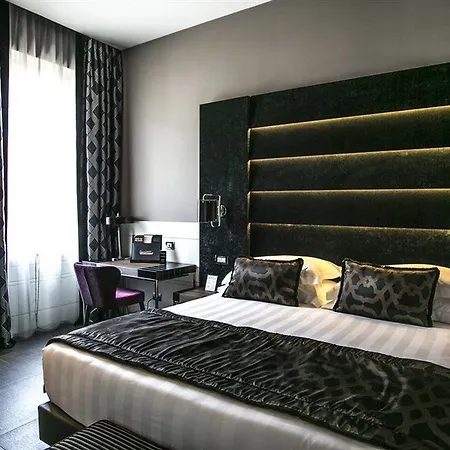The Glam Roma