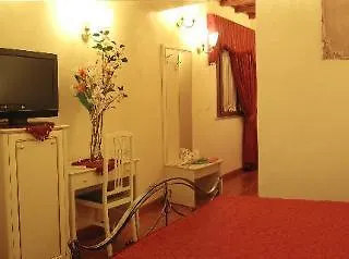 Sweet Dream Trevi Bed & Breakfast 4*