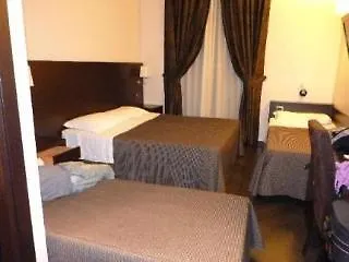 Отель Florida - Comfort 2*