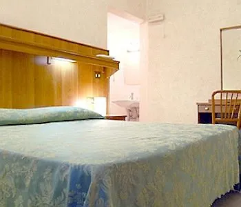 Papa Germano Otel