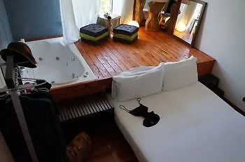 Отель Jacuzzi 2*
