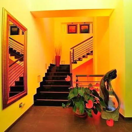 Jc Otel 4*