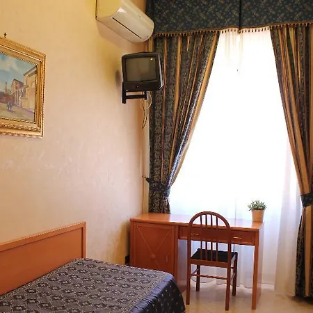 Orlanda 2* רומא