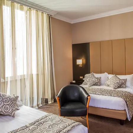 Savoy 4*