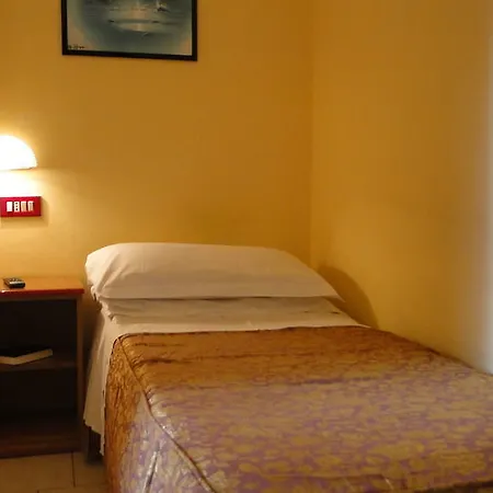 Hotel Altavilla 9 2*