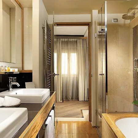 Mario De' Fiori 37 Hotel 4*