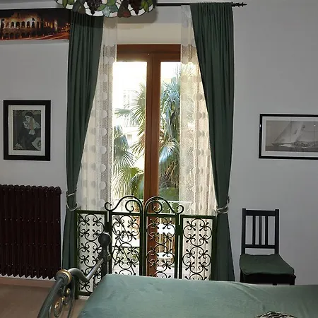 Πανσιόν Lhg Comfy Ρώμη
