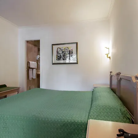 Torlonia Hotel