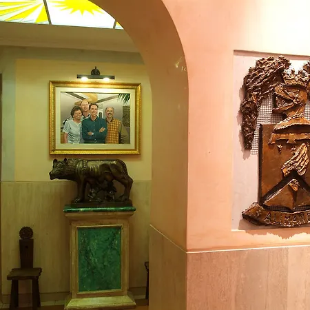 Museum Hotel 3*