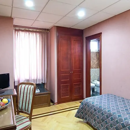 Madison Hotel 3*