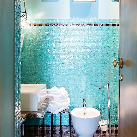 - Monti Bed & Breakfast Rome