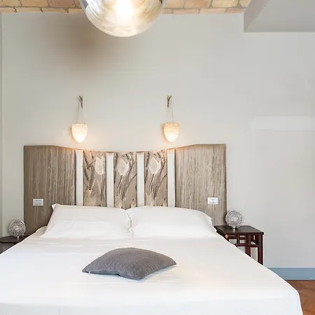 Bed & Breakfast - Monti 2*