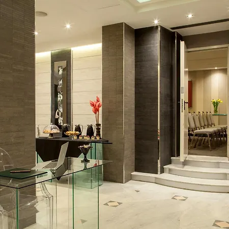 Ariston Hotel 4*