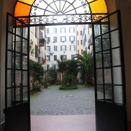 Giovy Bed & Breakfast 2*
