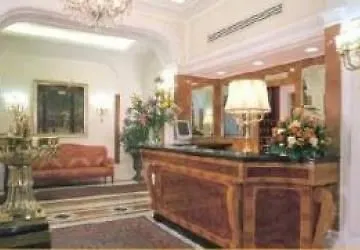 Hotel Del Senato 3*
