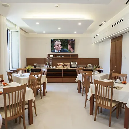 Hotell Angelina 3*