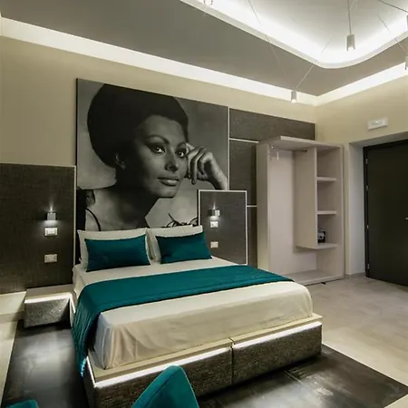 Via Veneto Luxury Bed & Breakfast 2*