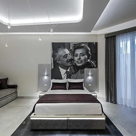 Via Veneto Luxury Bed & Breakfast 2*