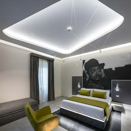 Via Veneto Luxury Bed & Breakfast 2*