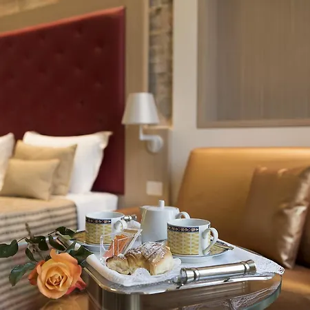 Navona Luxury 2*