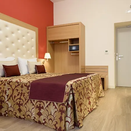 Navona Luxury Bed & Breakfast 2*