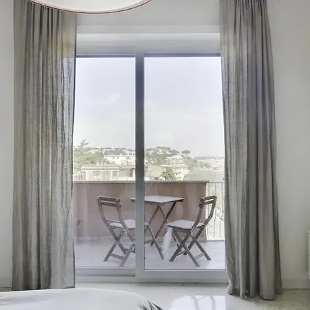 Guest house Treetop 2*