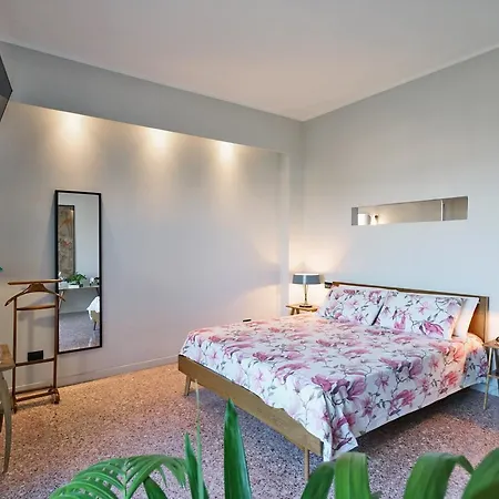 Guest house Treetop