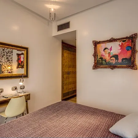 Parlamento Boutique Hotel 3*