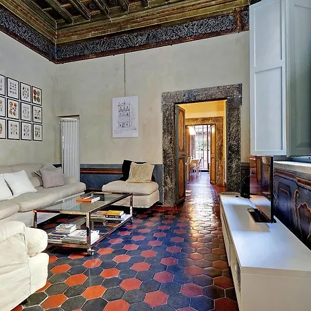 Apartment Valadier Historic Romeloft