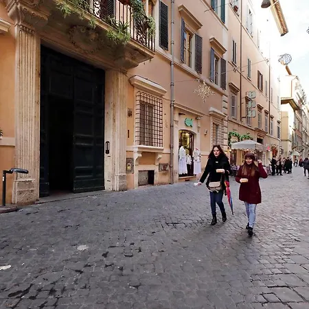 Valadier Historic Romeloft Apartment Rome