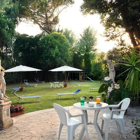 Romulus Hotel 3*