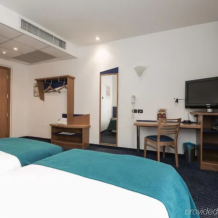 Tuscolana San Giovanni 3*