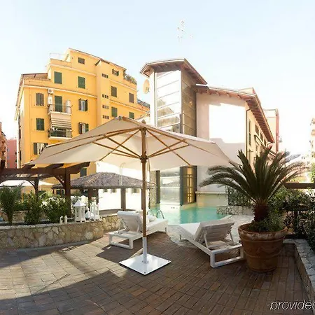 Otel The 3*