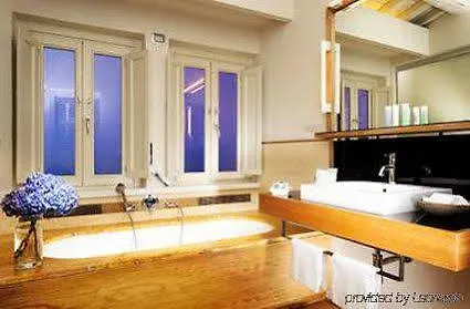 Mario De' Fiori 37 Hotel 4*